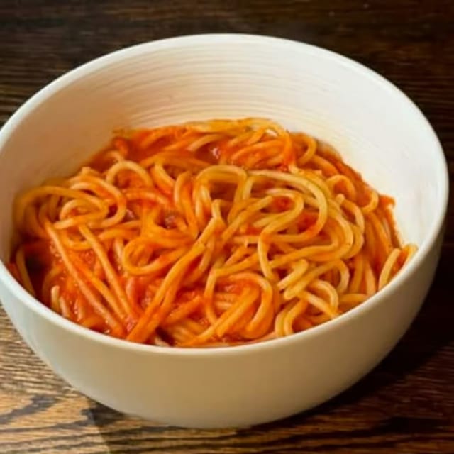 Pasta with Tomato Sauce Tray.