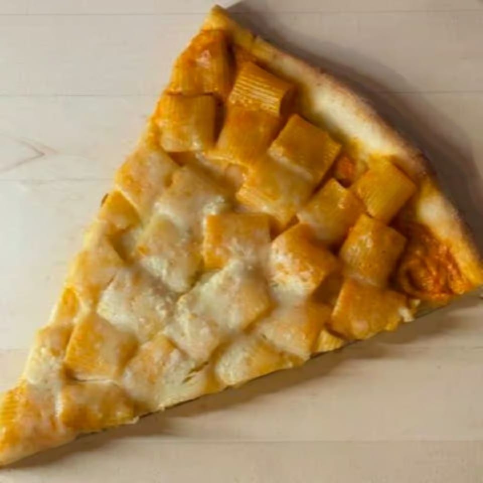 Rigatoni Vodka Slice.