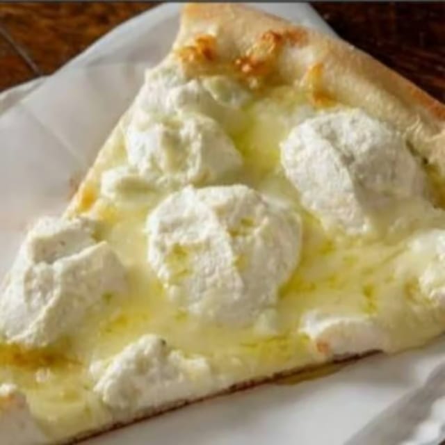 White Bianca Pizza Slice.
