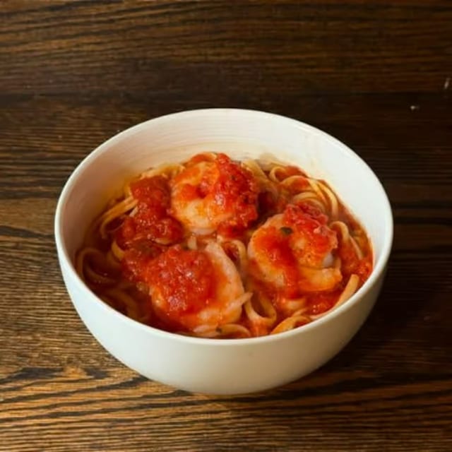 Linguini Shrimp Marinara Tray.