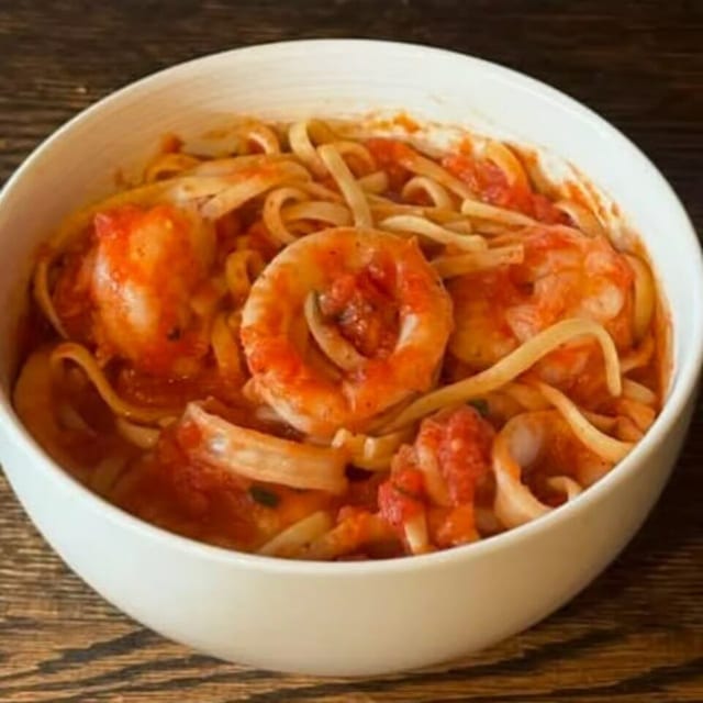 Linguini with Seafood Tray.